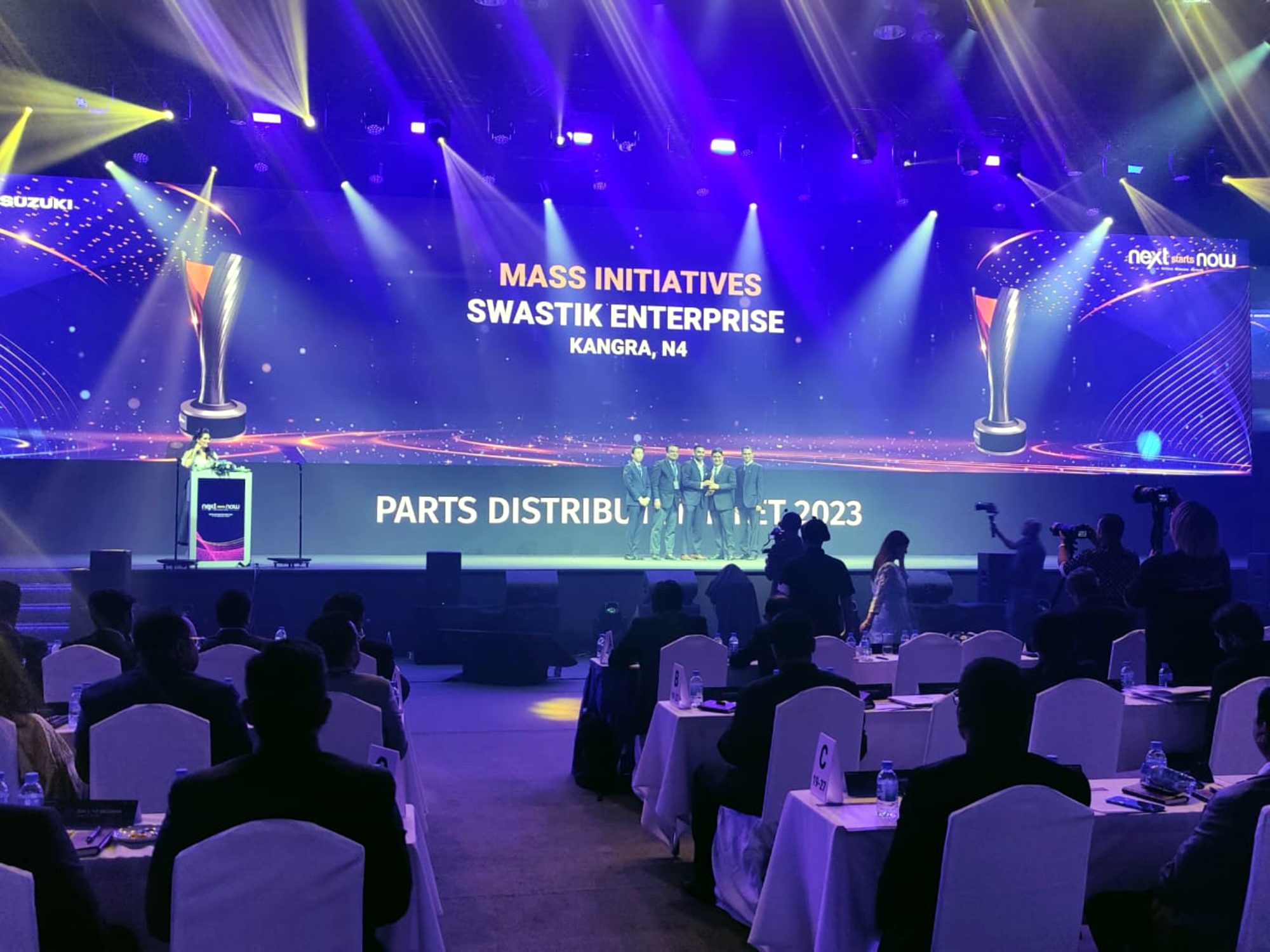 Award ceremony stage recognition